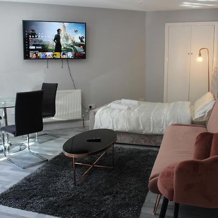 Cosy Central Luton Studio Flat -Ideal For Airport! Dış mekan fotoğraf